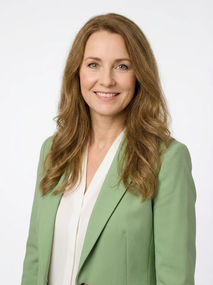 AI portré készítés utána - professzionális üzleti portréfotó nő